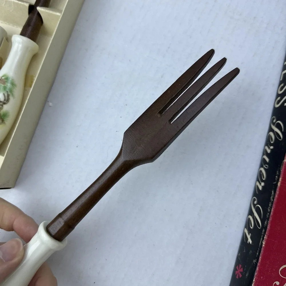 Deer Wood Spoon Fork Hostess Server Salt Pepper Shakers New Mexico Souvenir
